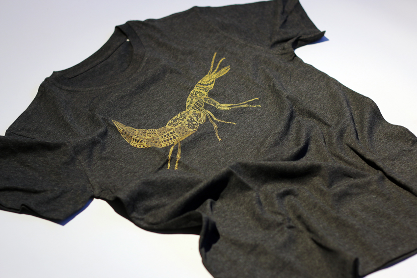 T-shirt - Girls - Dark heather grey with golden Beetle - 5-6yrs (TSC053)