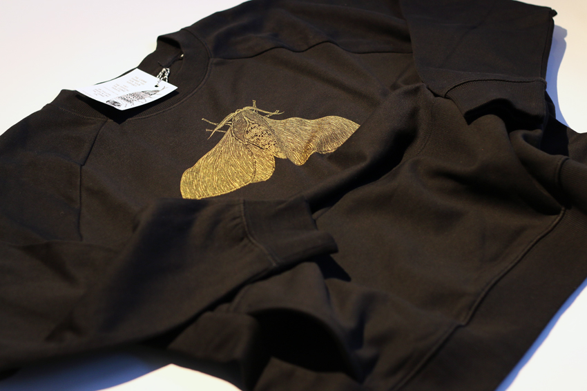 Women - Black with golden Peppered moth - S (SWA014)