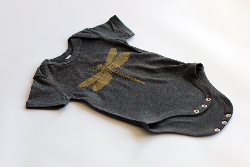 Bodysuit - Heather dark grey with golden dragonfly - 12-18mths (B019)