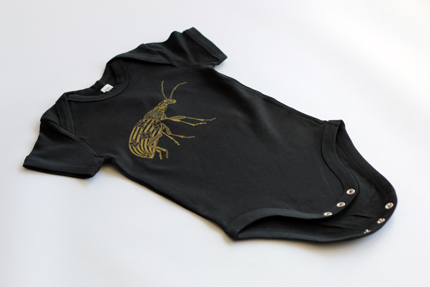 Bodysuit - Black with golden weevil - 6-12mths (B018)