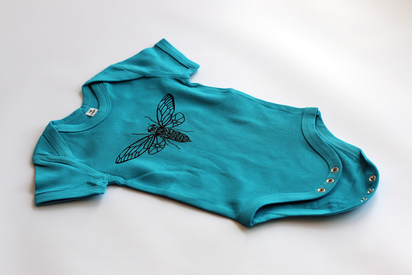 Bodysuit - Surf blue with black cicada - 3-6mths (B008)