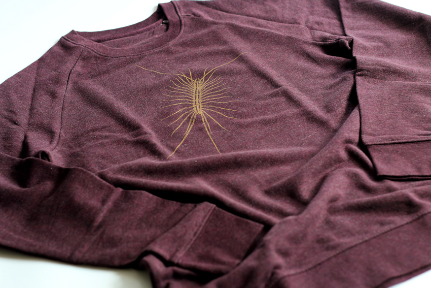 Men/Unisex - Heather grape red with golden HOuse centipede - L (SWA112)