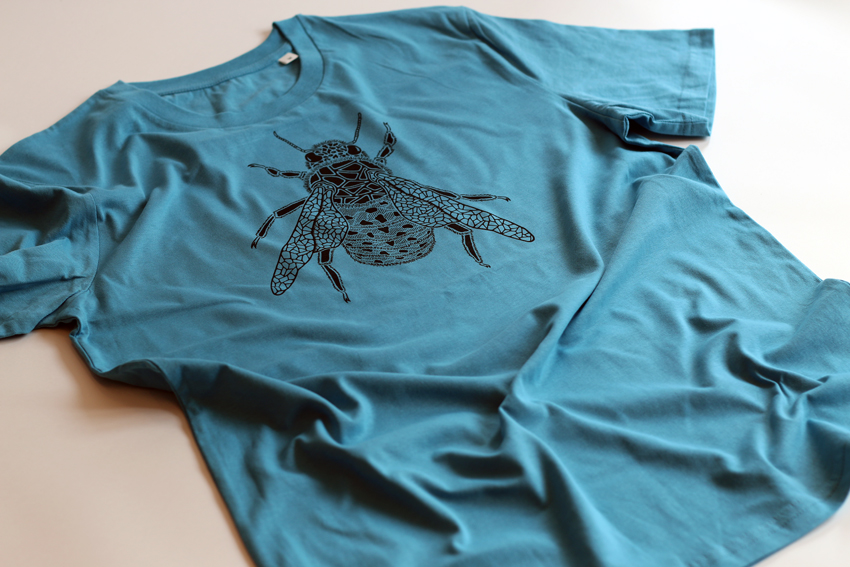 Men - Atlantic blue with black Bee - XL (TS037)