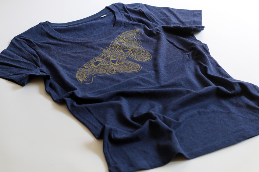 Women - Black heather blue with golden Atlas moth - M (TS055)