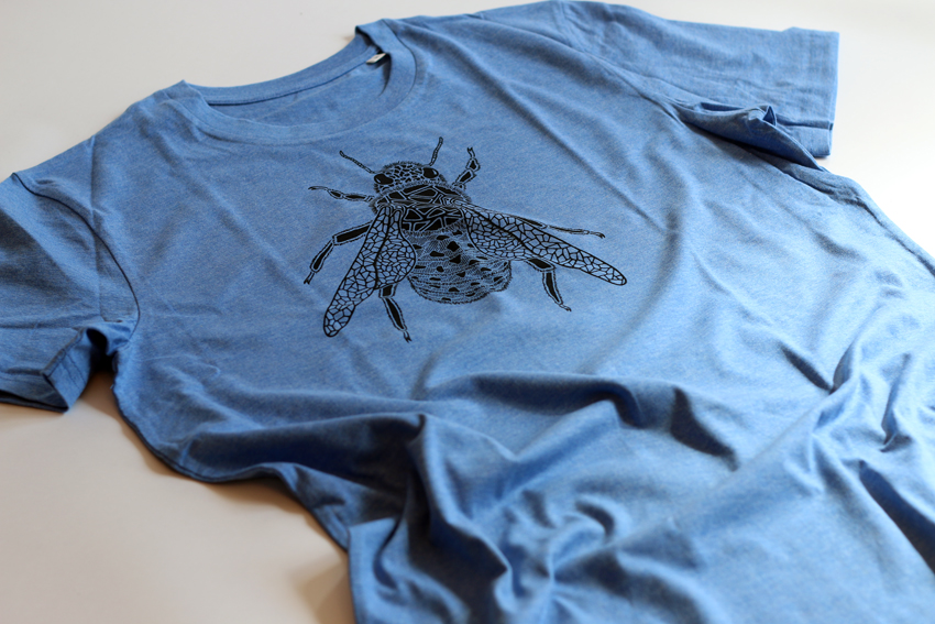 Men - Mid heather blue with black Bee - L (TS043)